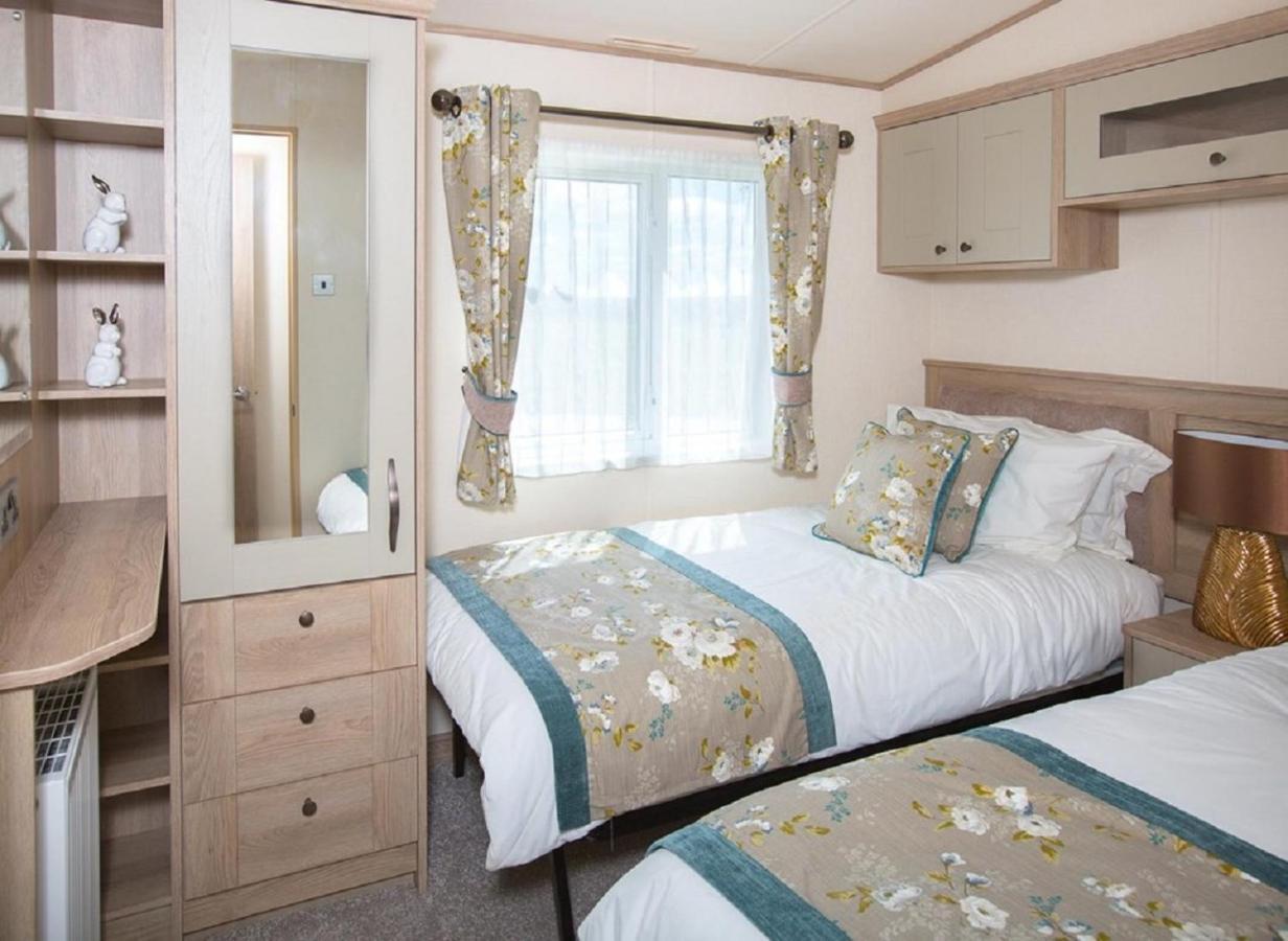 Newperran Holiday Park New Quay Esterno foto