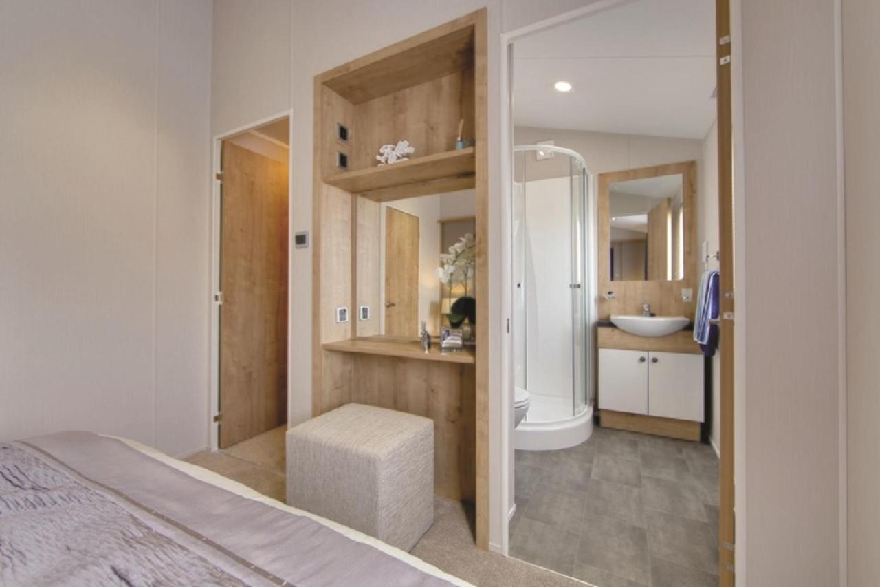 Newperran Holiday Park New Quay Esterno foto