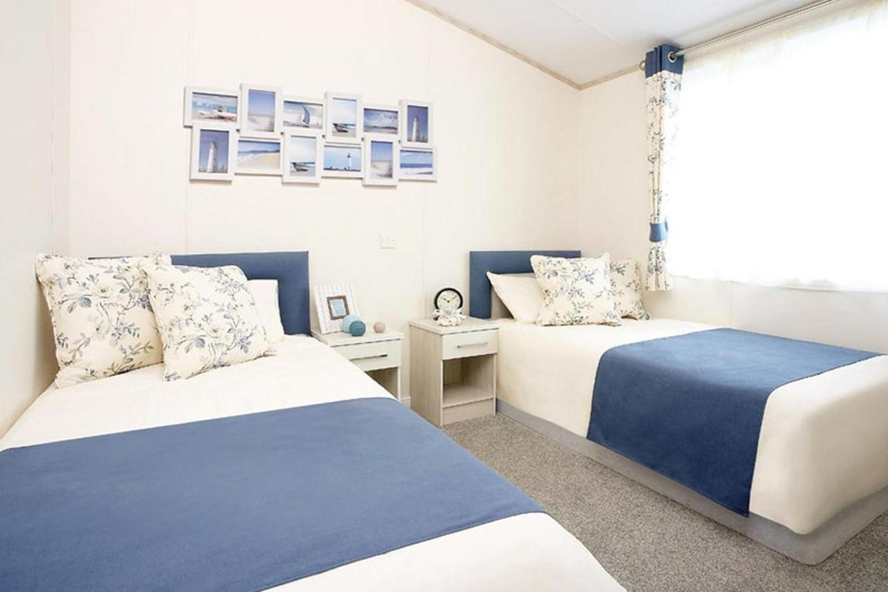 Newperran Holiday Park New Quay Esterno foto