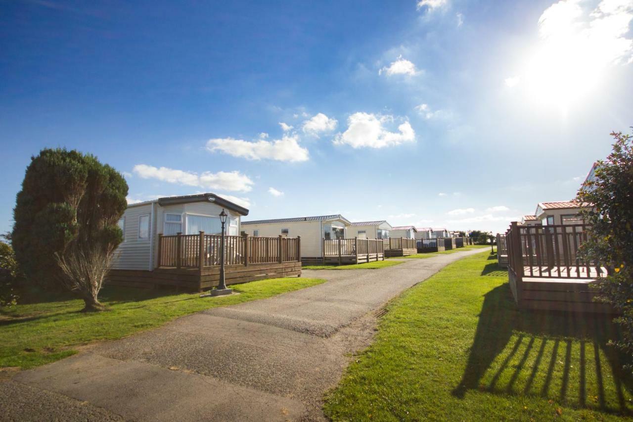 Newperran Holiday Park New Quay Esterno foto