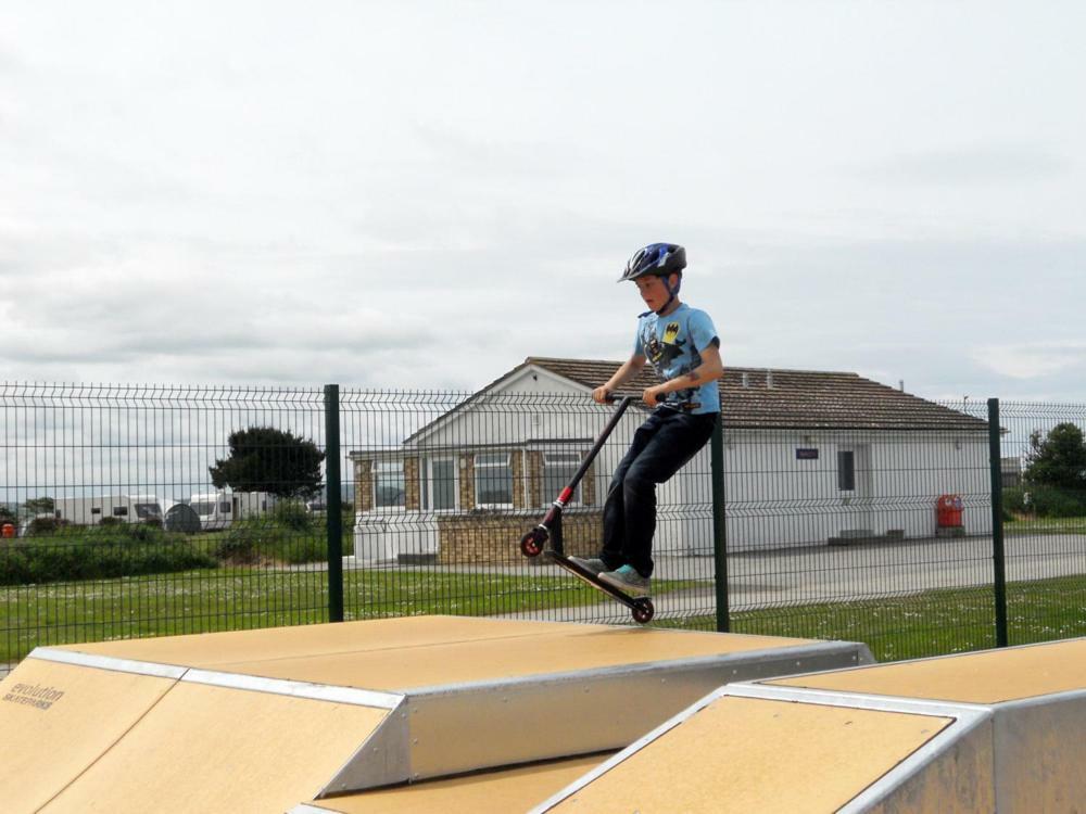 Newperran Holiday Park New Quay Esterno foto